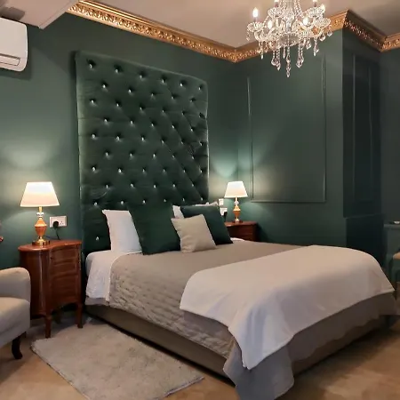 Julina Boutique Living 3*