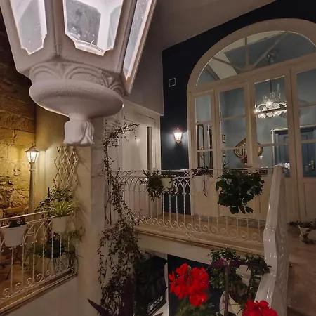 Julina Boutique Living 3* Mosta