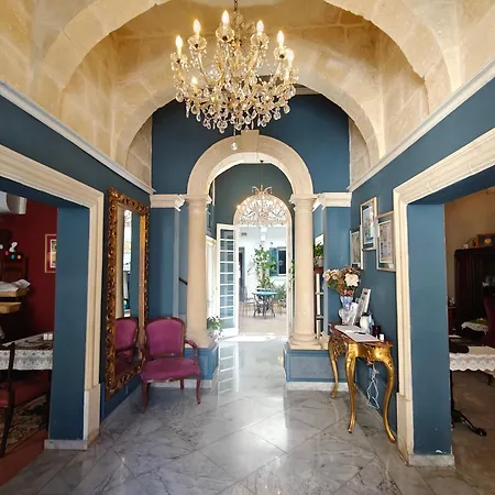 Julina Boutique Living