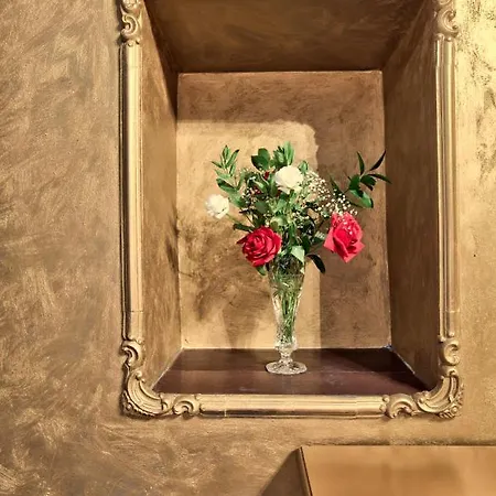 Julina Boutique Living מלון מוסטה