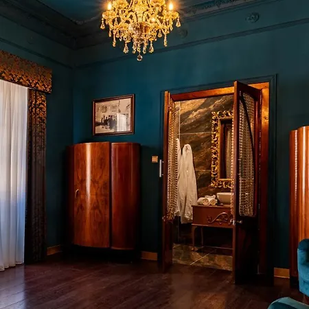 מלון Julina Boutique Living מוסטה