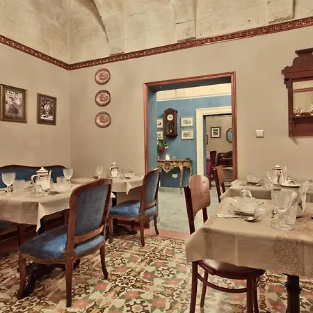 Julina Boutique Living מלון 3*