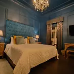 호텔 Julina Boutique Living