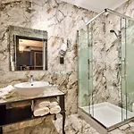 Julina Boutique Living 호텔 3*