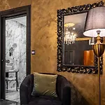 Julina Boutique Living 3*