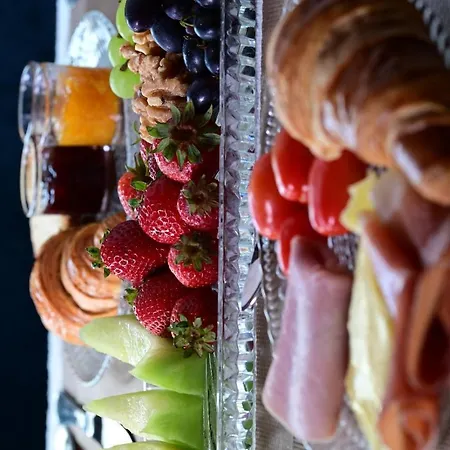 Julina Boutique Living Hotel 3*