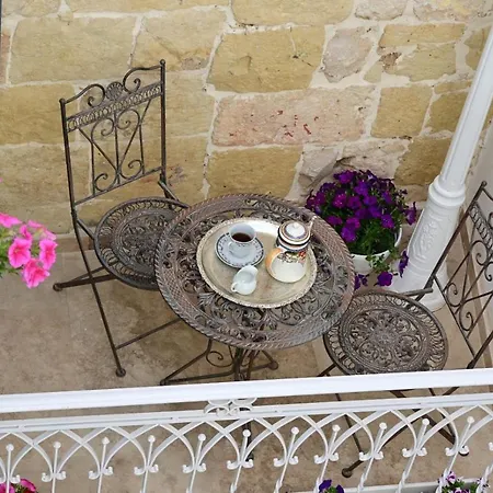 Julina Boutique Living Hotel 3*