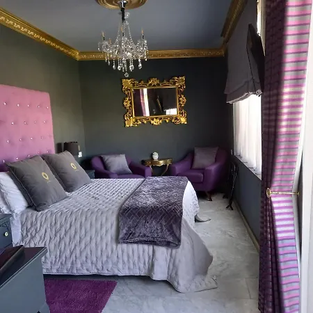 Julina Boutique Living Mosta
