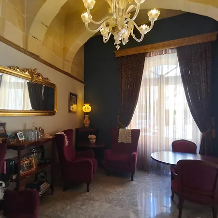 Julina Boutique Living Hotel 3*