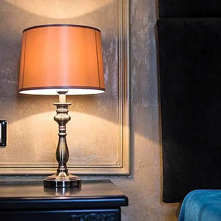 Julina Boutique Living