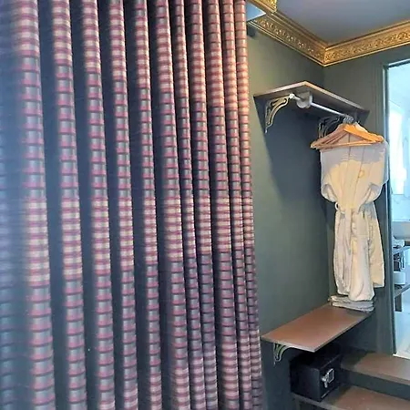 Julina Boutique Living 3* Mosta