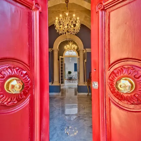 Julina Boutique Living 3* Mosta