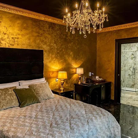 Julina Boutique Living Mosta