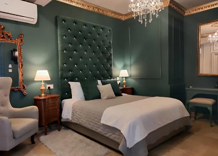 Julina Boutique Living 3*