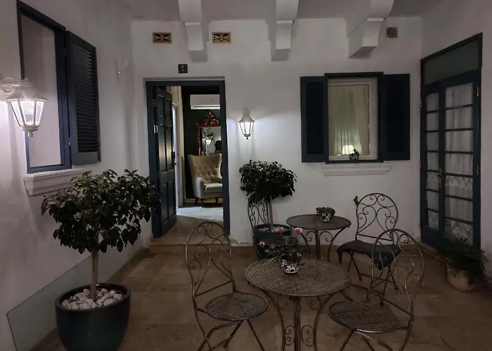 Julina Boutique Living 3*