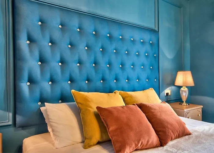 Julina Boutique Living 3* 모스타