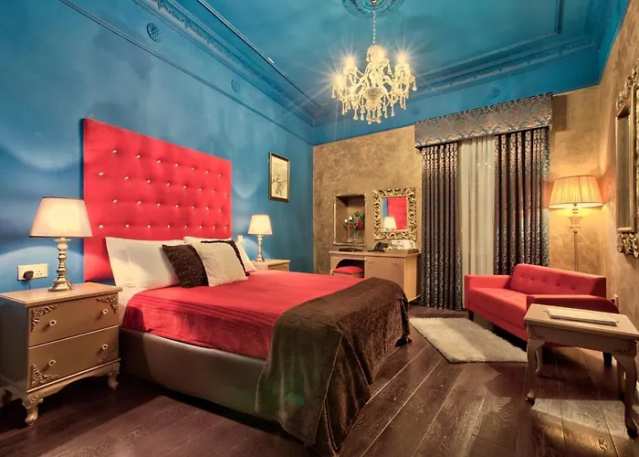 Julina Boutique Living Otel 3*