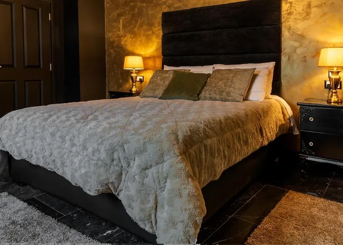 Julina Boutique Living 3*