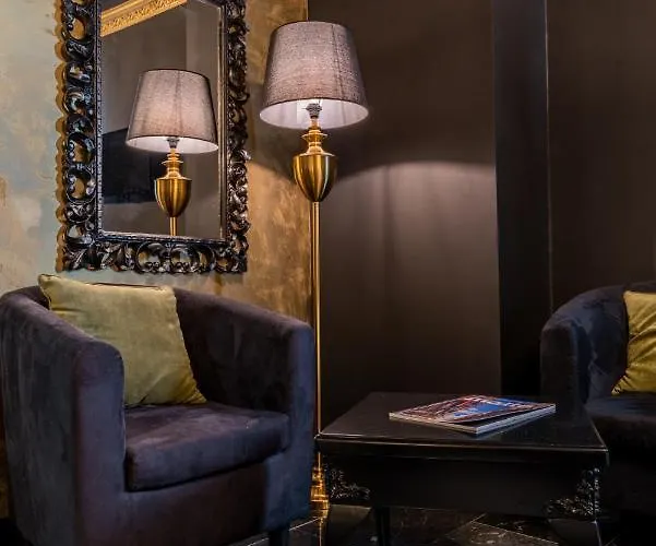 Julina Boutique Living Mosta