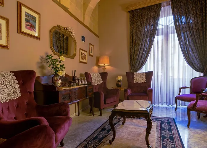 Julina Boutique Living Mosta